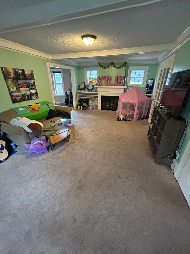 Photo - 3525 Hennepin Ave S Unit Upper