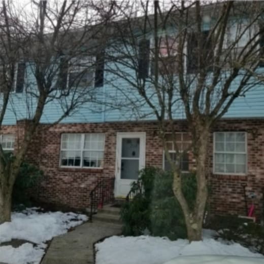 Photo - 202 Briarwood Ct