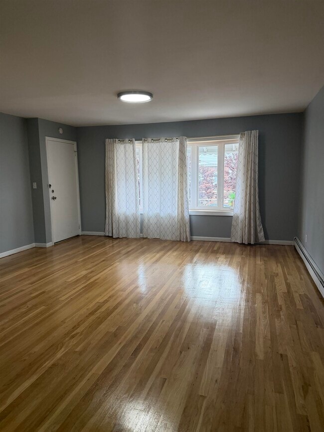 Photo - 78 W 54th St Unit 1