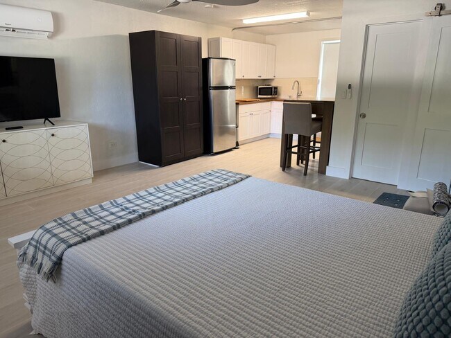 Photo - 14 Sunset Rd Unidad Studio