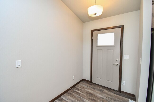 Photo - 1114 N Brennan Ct