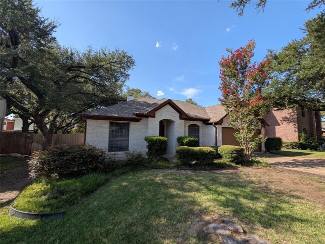1325 Roadrunner Dr