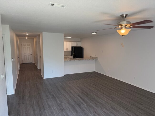 Photo - 1375 N Carriage Way Unidad 1375
