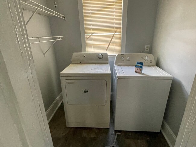 Photo - 2915 Hull St Unidad 2915 #1