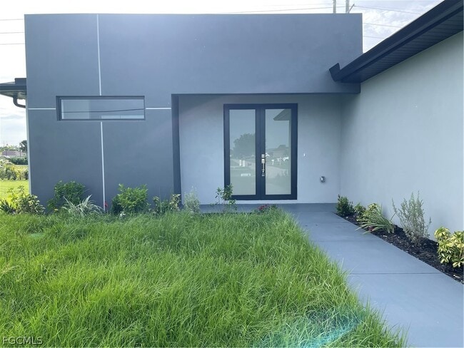 Photo - 610 Floyd Ave S