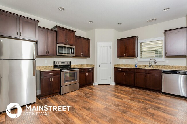 Photo - 1209 Catawba Way