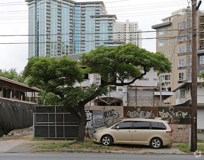 Photo - 1867 Kapiolani Blvd