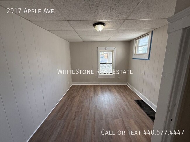 Photo - 2917 Apple Ave