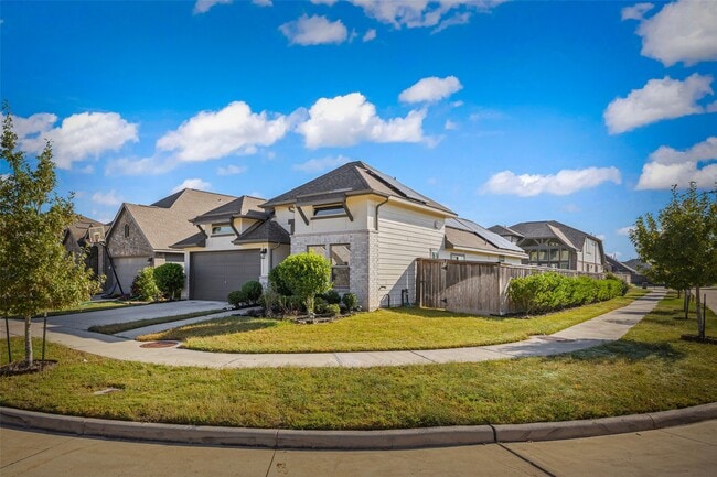 Photo - 1810 Winston Store Lp