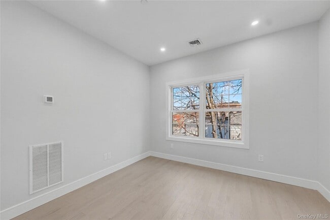 Photo - 10 Market St Unit C