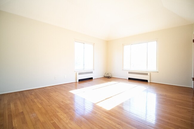 2204 Kenwood Blvd Unit 12