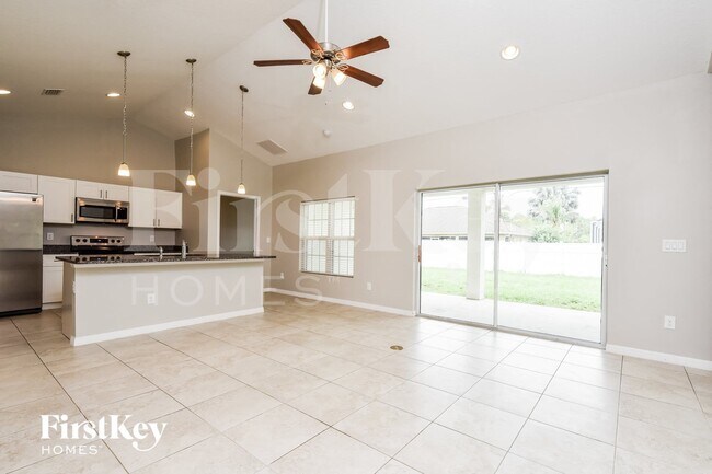 Photo - 2466 Altoona Ave