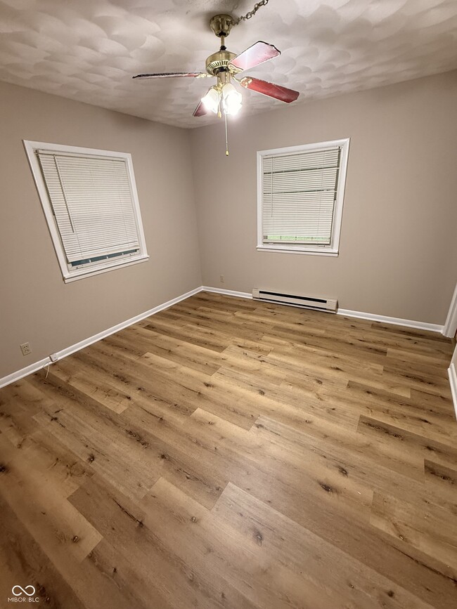 Photo - 702 Edgewood Dr