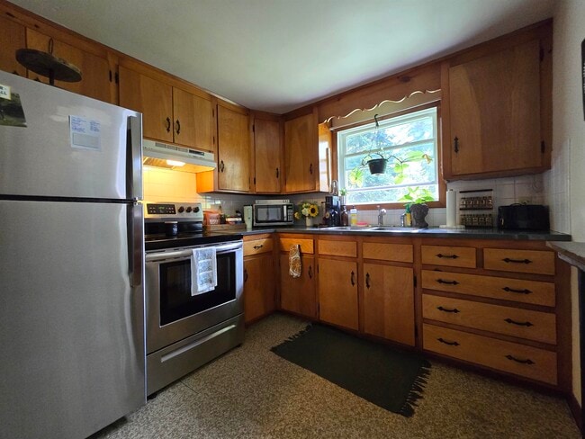 Photo - 101 Range Rd