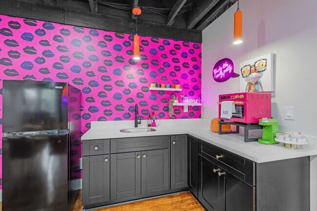 Photo - 156 Camellia St Unit ID1267000P