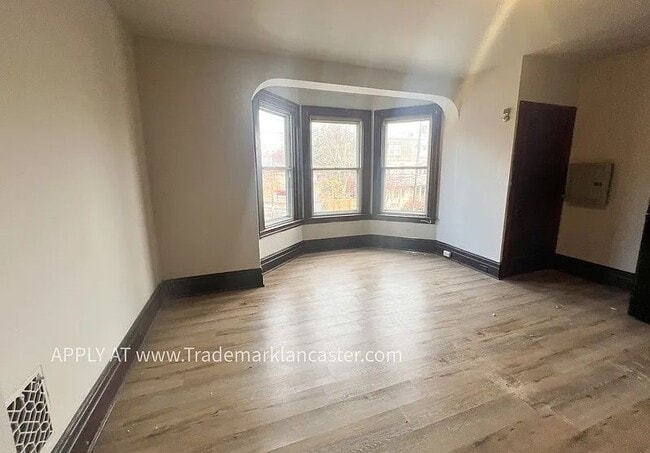 Photo - 626 W Lemon St Unit 2f