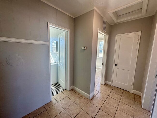 Photo - 716 Miller Rd Unit 716 B