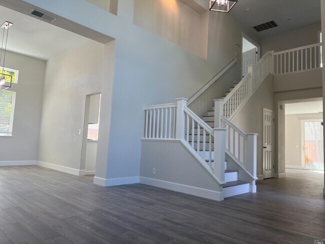 Photo - 2454 Whispering Oaks Dr House