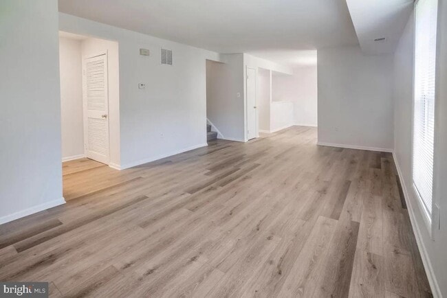 Photo - 1699 Yale Pl Unit 3BR-540