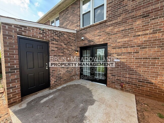 Photo - 9116 Parktop Ln NW Unidad A