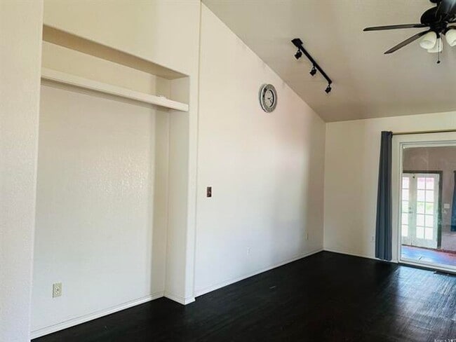 Building Photo - 755 Monte Vista Way