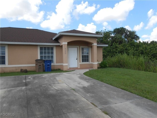 Photo - 4944 Golfview Blvd
