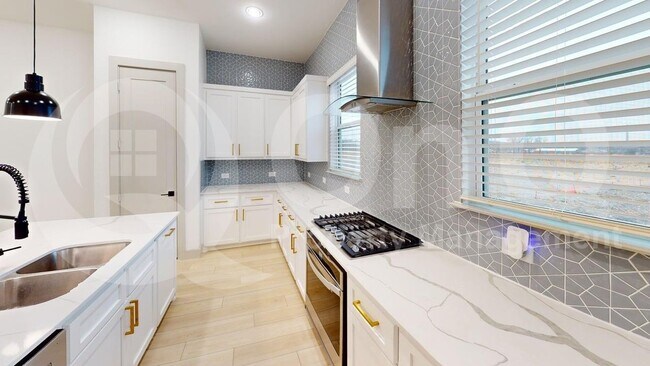 Photo - 2635 Carmelita St