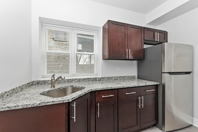 Photo - 6100 Eberhart