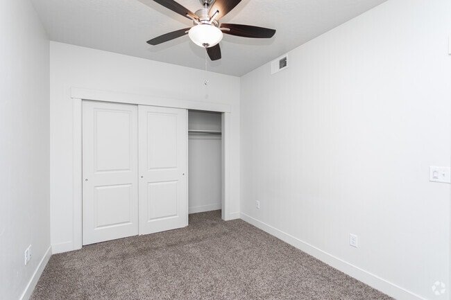 2BR, 2BA