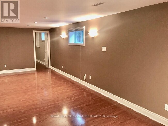 Photo - 2667 Sherhill Dr