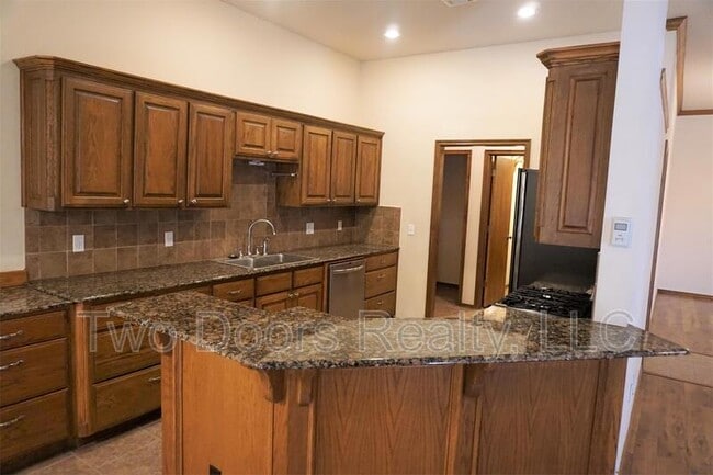 Photo - 9601 Crooked Creek Ln