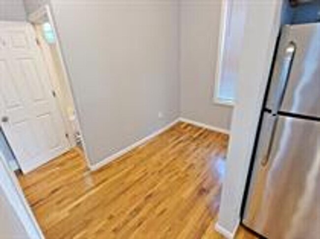 Photo - 39 Pinckney St Unit 1