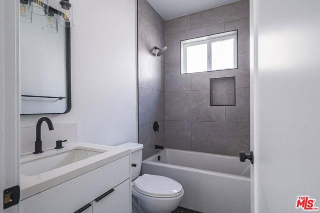 Photo - 11810 Gilmore St Rental