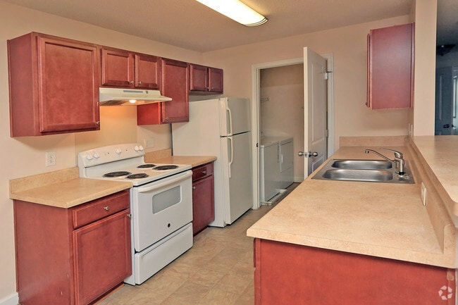 Photo - Waterford Pointe