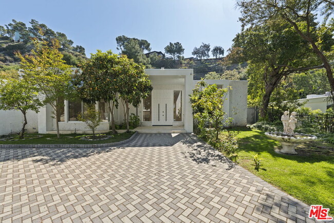 Photo - 1860 Loma Vista Dr Casa