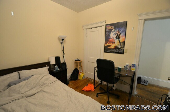 Photo - 105 Peterborough St Unit 9