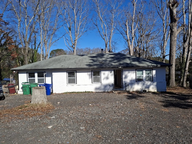 Building Photo - 6290 Rockbridge Rd SW