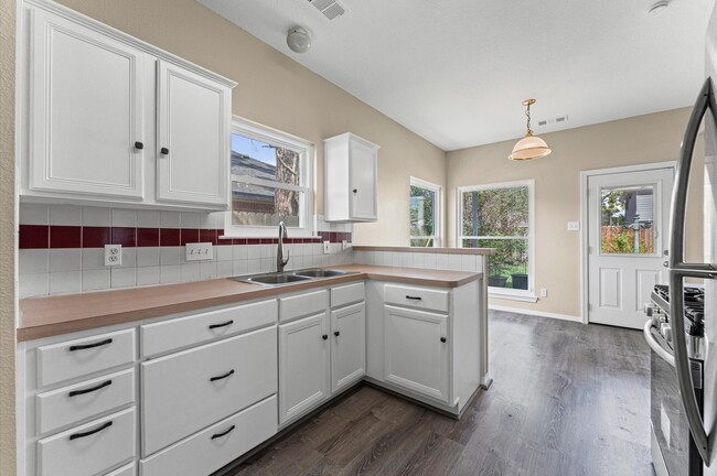 Photo - 6219 Springhaven Dr
