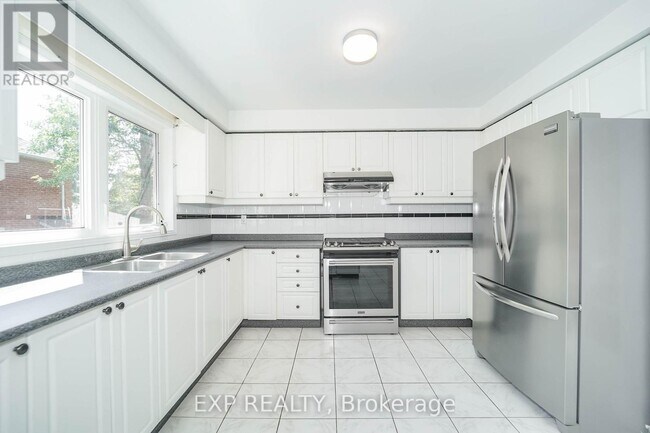 Photo - 195 Savage Rd