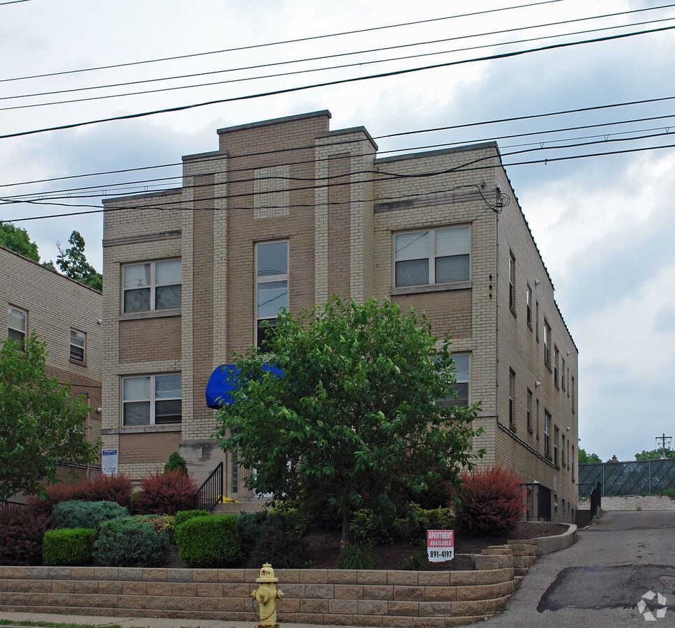 Photo - 2924 Burnet Ave Apartments