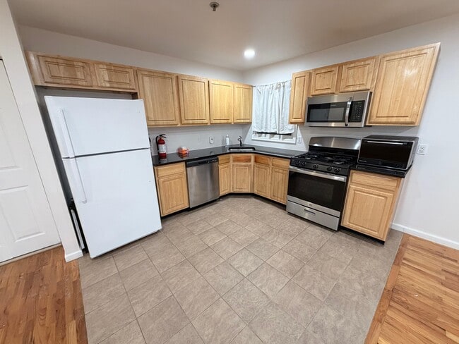 Photo - 118 Bergen Blvd Unit APT 3C