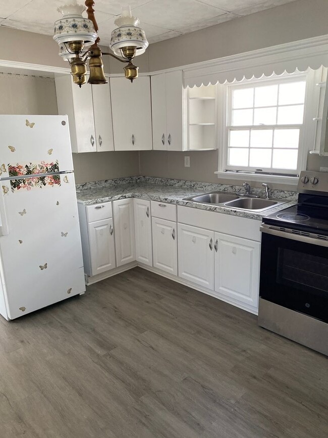 Photo - 3 BR, 1 BA House