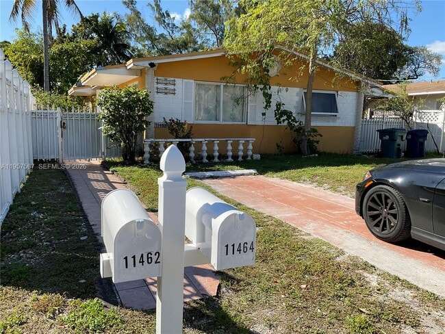 Building Photo - 11462 Peachtree Dr Unit 1