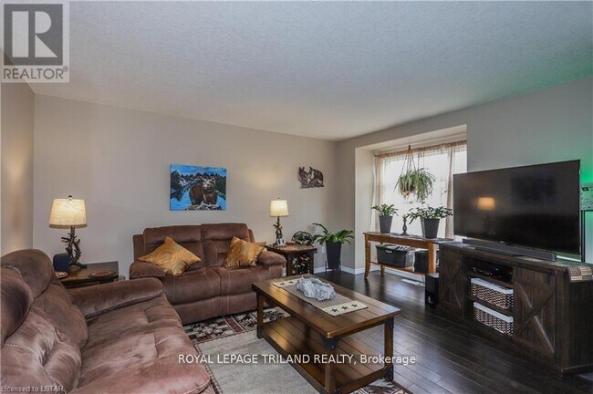 Photo - 2635 Bateman Trail