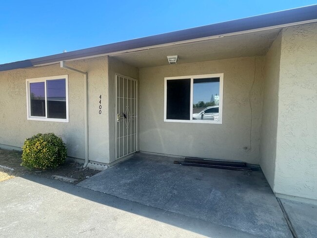 Building Photo - 4400 Pinell St Unit 4400 Pinell St. Rental