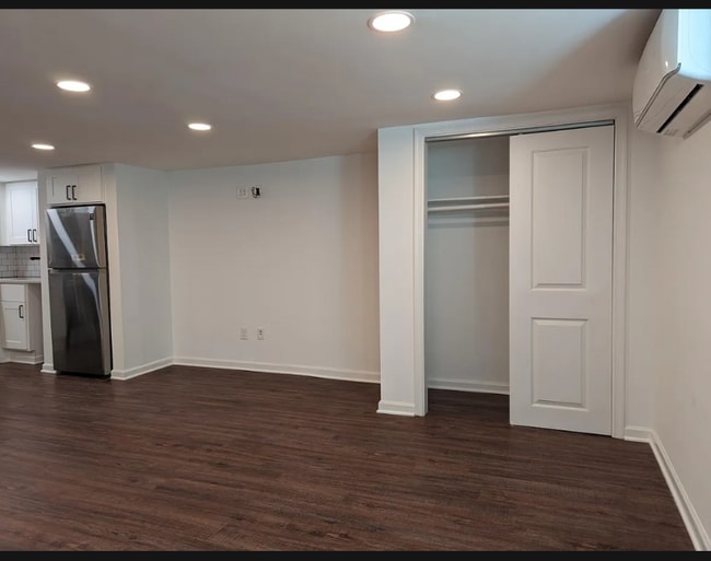 Photo - 738 11th St NE Unidad 3