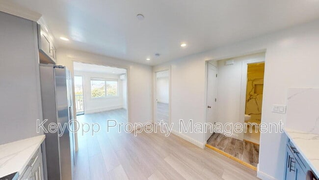 Photo - 150 Frankfort St