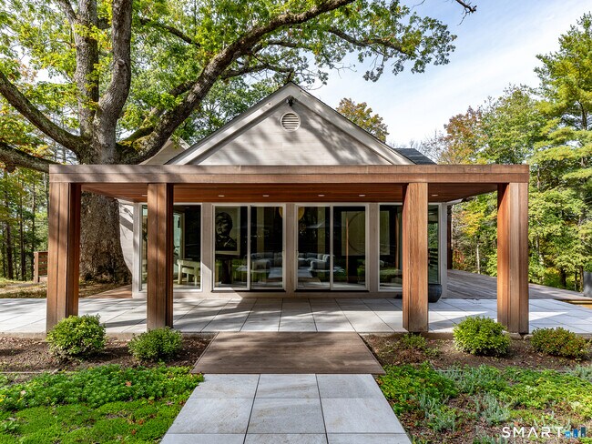 Photo - 110 Sharon Rd