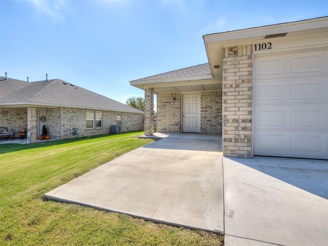 Photo - 1102 Ashton Ln