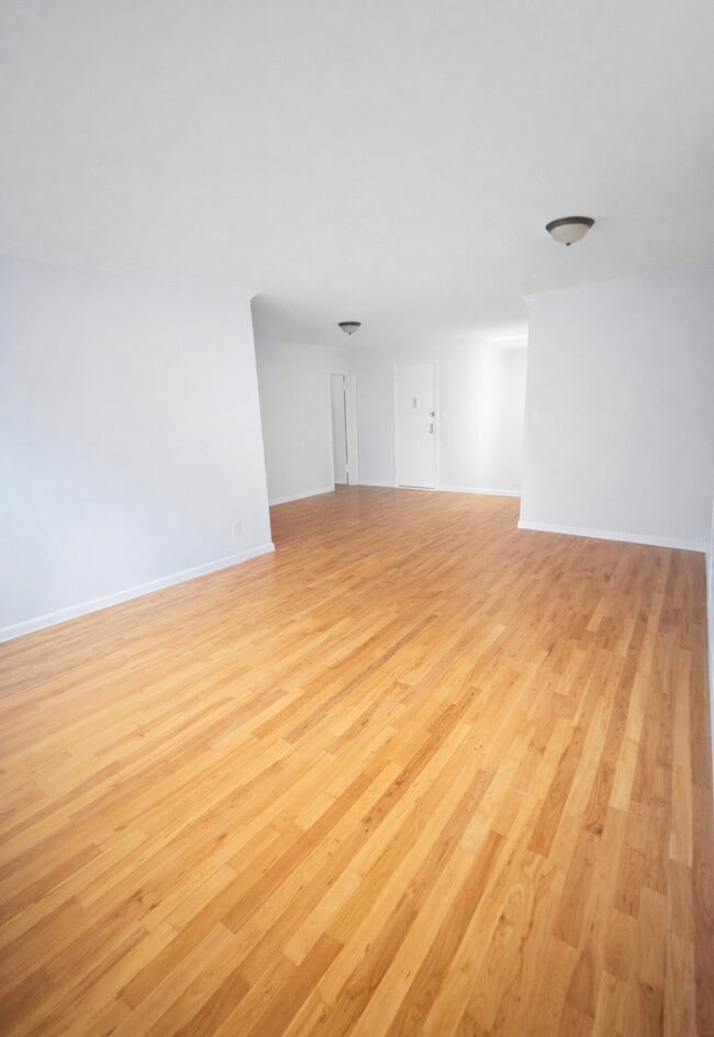 Photo - 210 Atlantic Ave